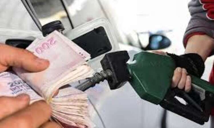 Akaryakıta Gece Yarısı Çifte Zam: Benzin ve Motorin Fiyatları Güncellendi