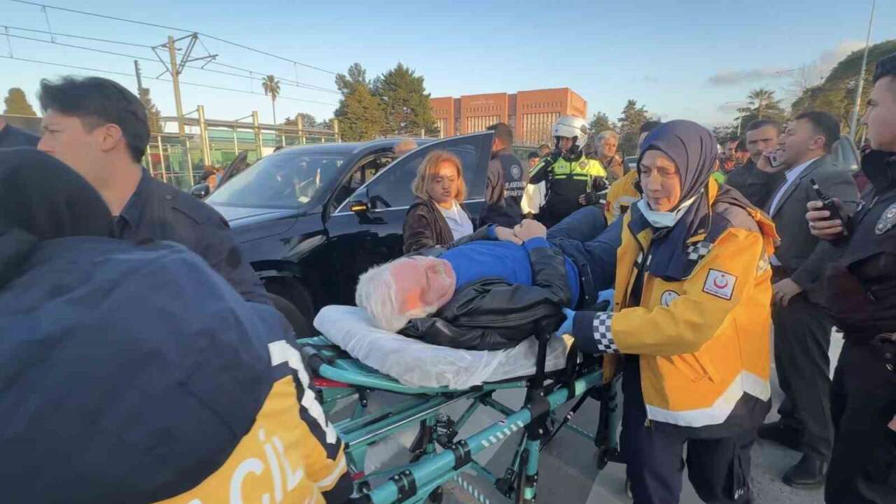 Direksiyon Başında Fenalaştı: Sürücü Hastaneye Kaldırıldı