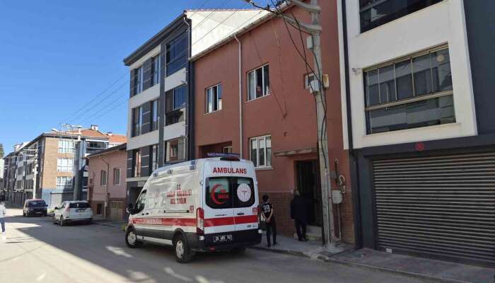 Kayıp Olarak Aranan 13 Yaşındaki Kız Hobi Bahçesinde *lü Bulundu