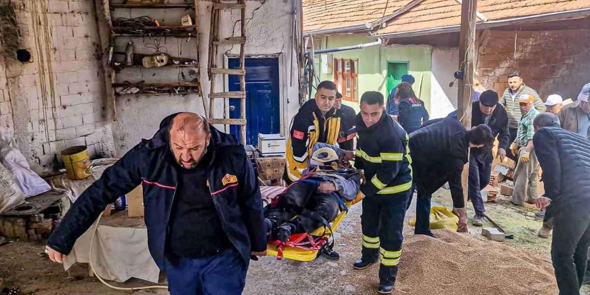 Buğday Aktarımı Sırasında Kaza: Kardeşlerden Biri Göçükte Kaldı, Diğerinin Parmakları Koptu