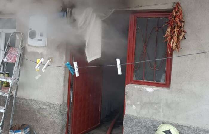 Gece Saatlerinde Yangın: Evdeki Kadın Kurtarılamadı