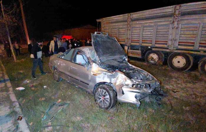 Trafik Kazası Ortalığı Savaş Alanına Çevirdi: 4 Yaralı