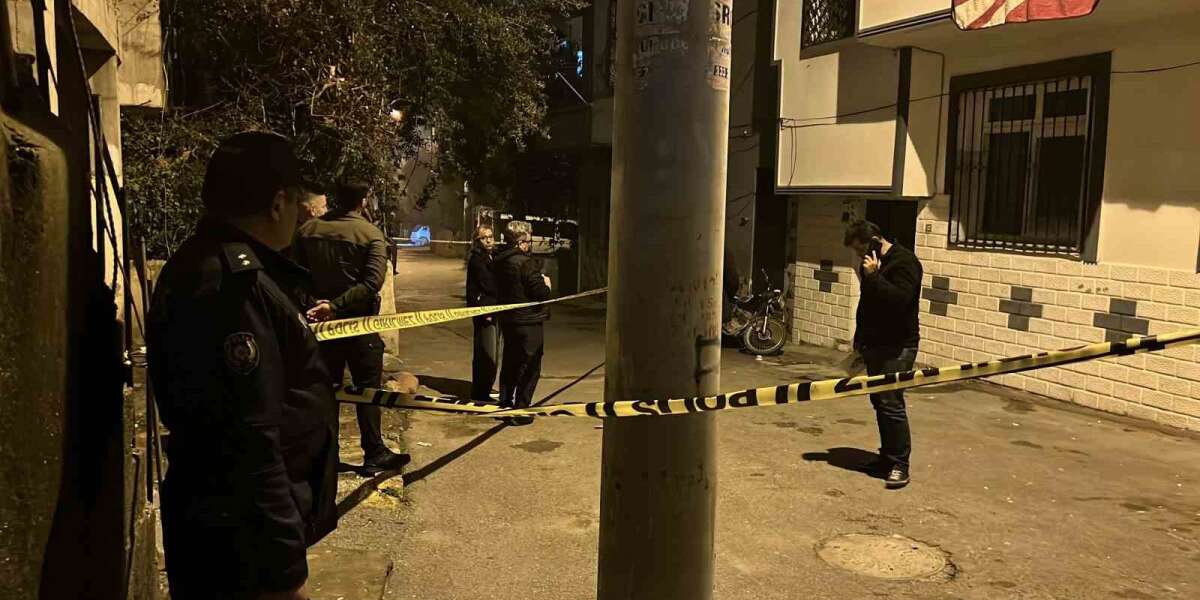 S*lahlı Kavgada Evinin Önünde Duran Genç Kadın Başından Vurularak Hayatını Kaybetti