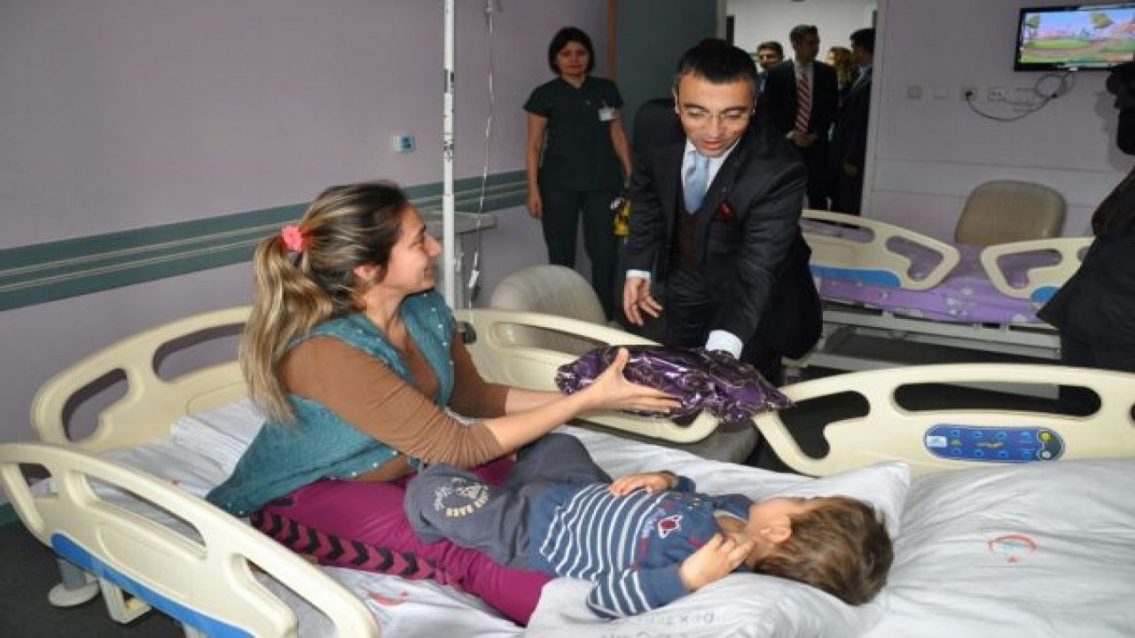 Milas’ta tedavi gören öğrencilere karne hediyesi