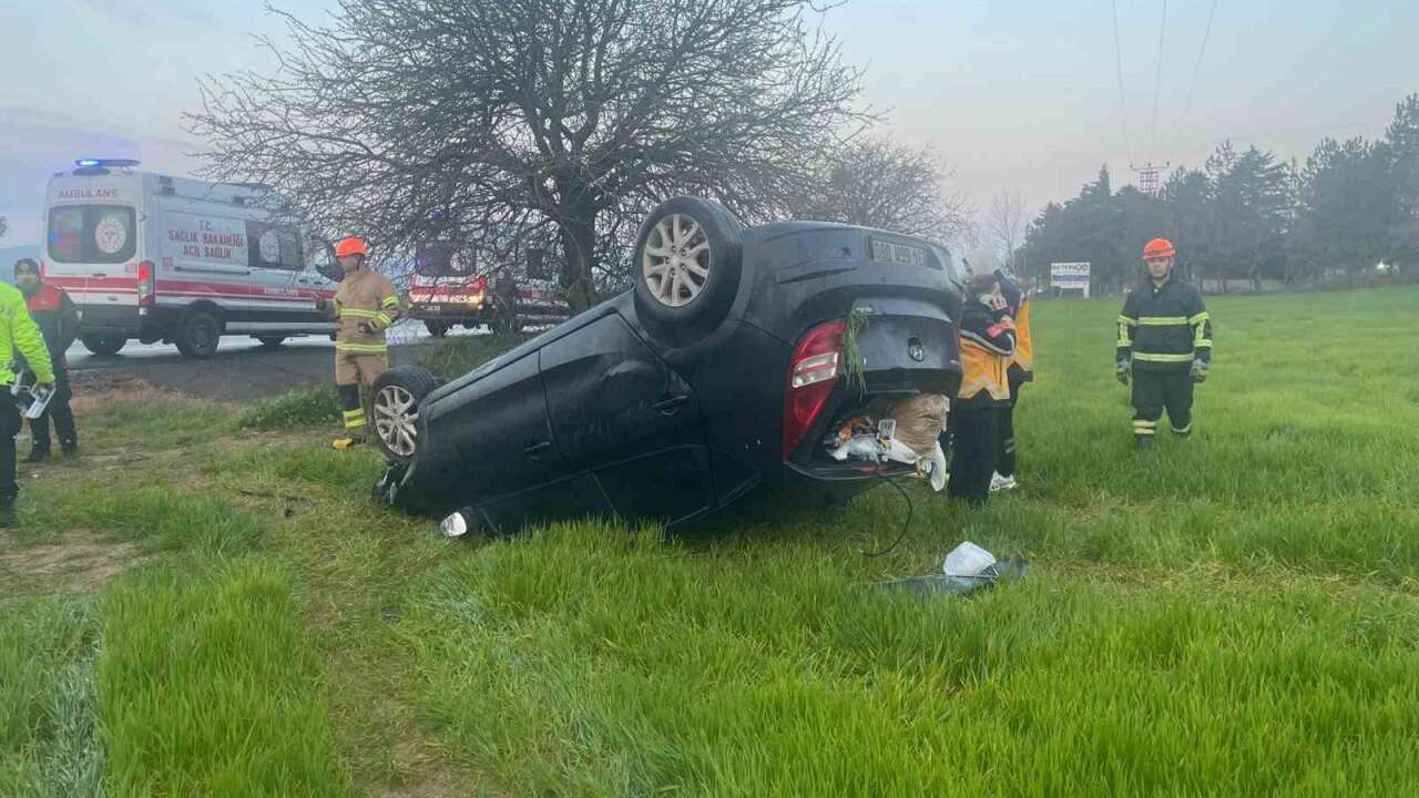 Otomobil Takla Attı: 19 Yaşındaki Genç Sürücü Hayatını Kaybetti