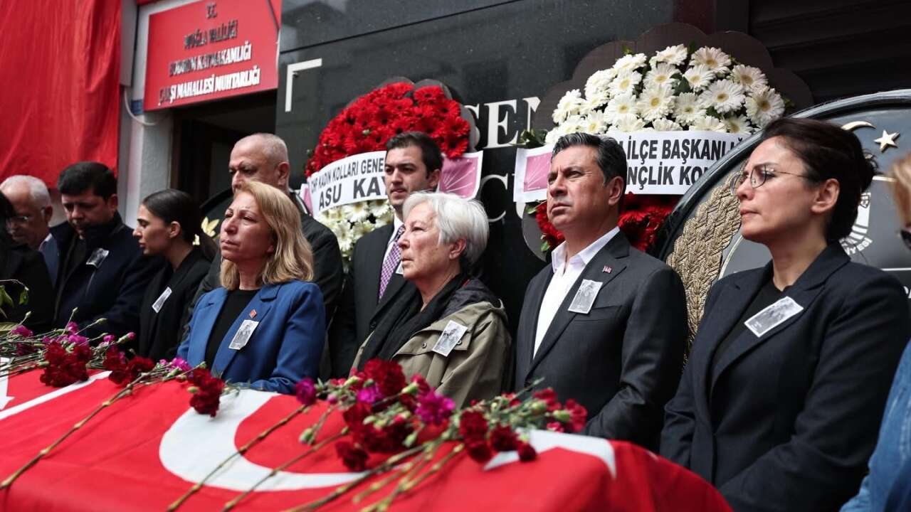 CHP Muğla Milletvekili Süreyya Öneş Derici’nin Amcası Osman Öneş Son Yolculuğuna Uğurlandı