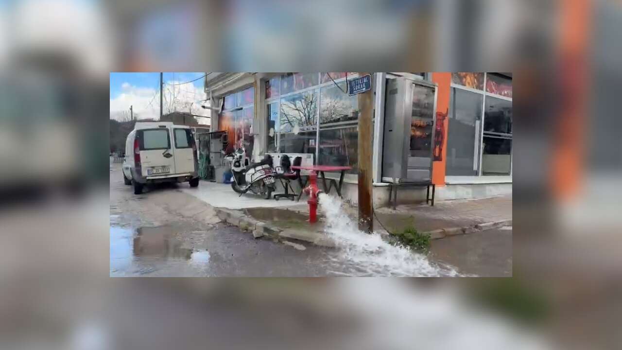 Menteşe’de Su İsrafı Tepki Çekti: Hidrant Arızası Vatandaşı Mağdur Etti