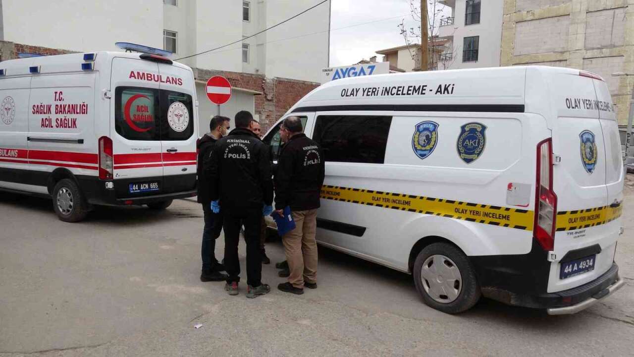 17 Yaşındaki Çocuk Evde *lü Bulundu