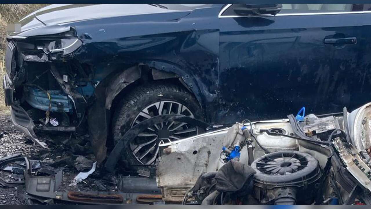 İki Otomobil Çarpıştı: 1 Ölü, 2 Yaralı