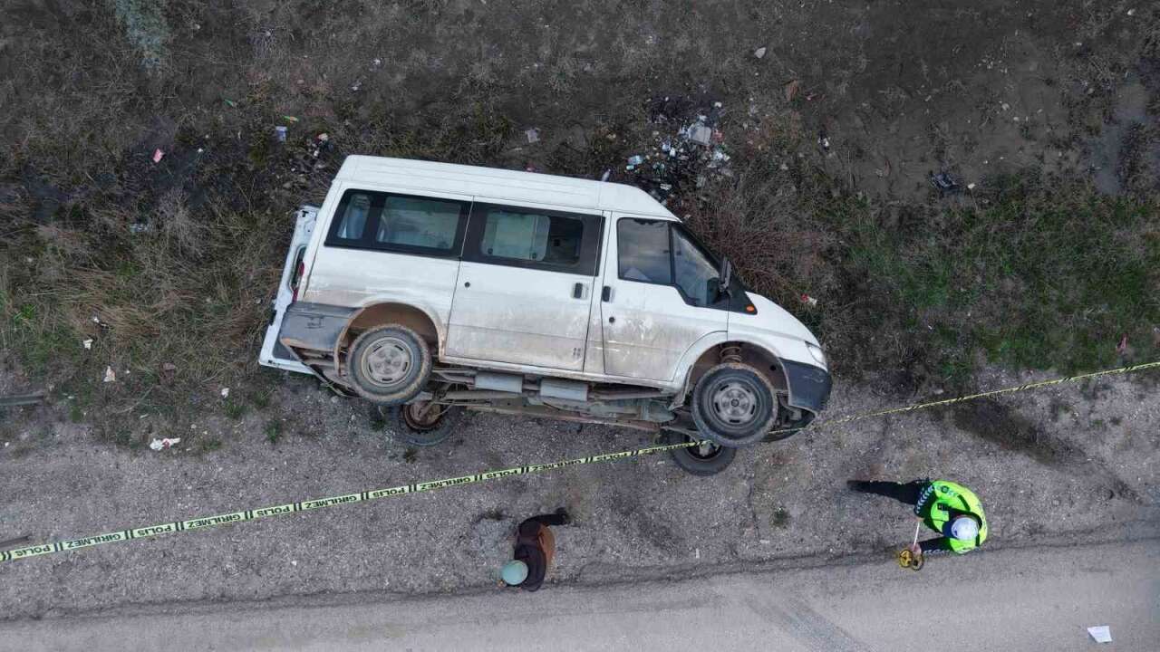 İşçi Servisi Kamyonla Çarpıştı: 5 Yaralı