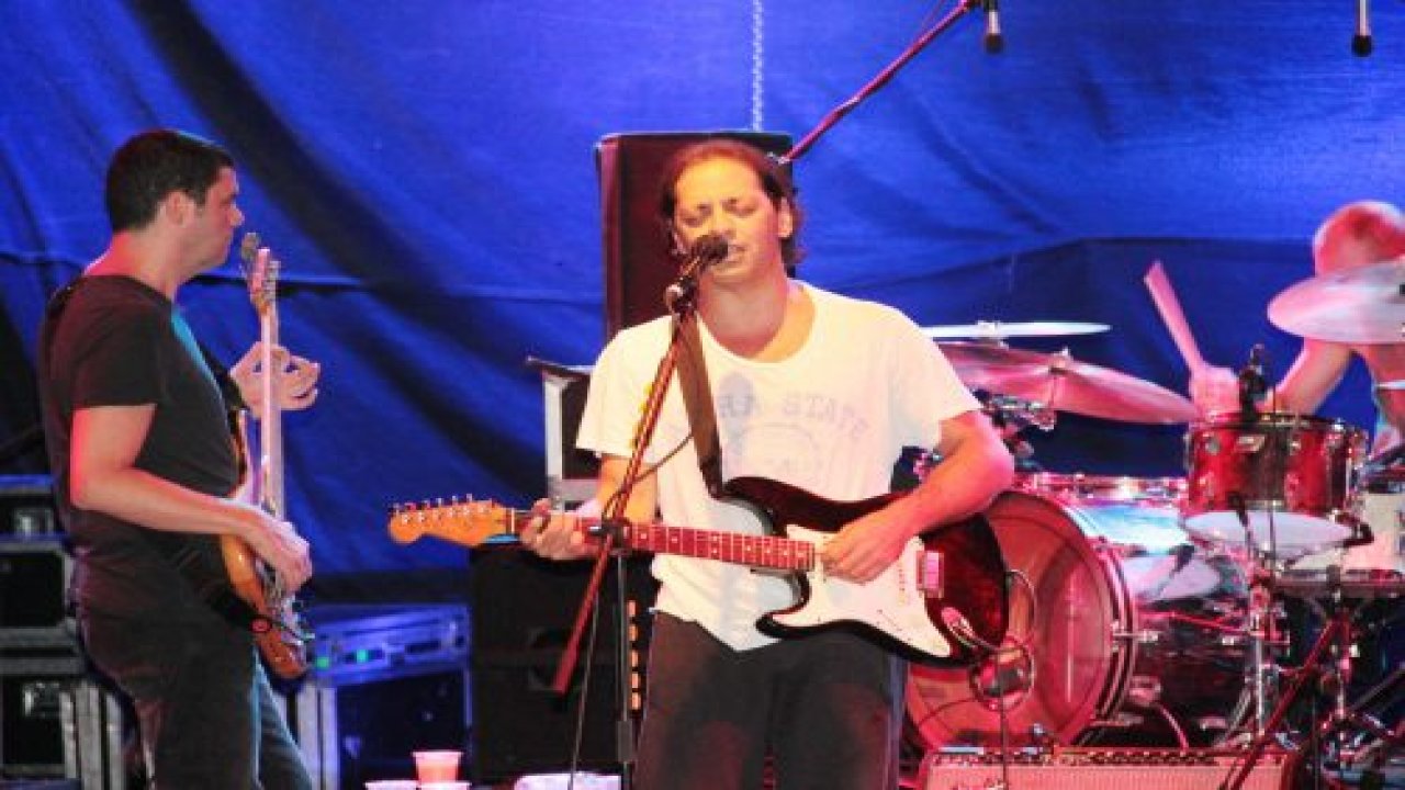 Duman konserine büyük ilgi