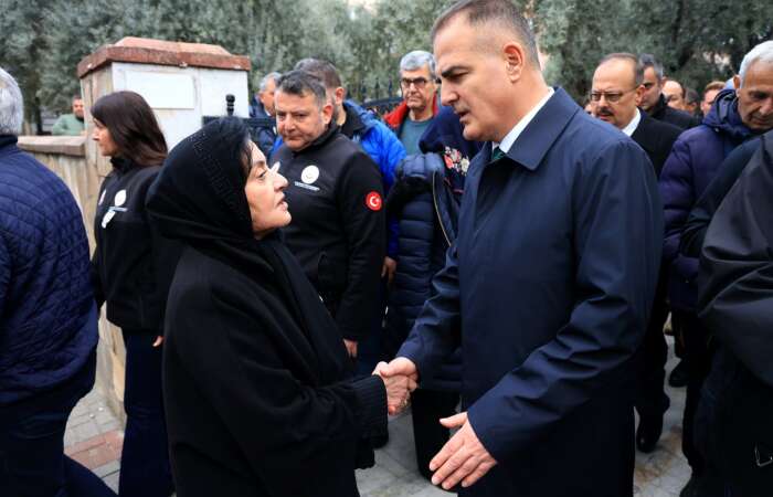 Muğla Eski Valisi Civelek’in Acı Günü: Annesi Son Yolculuğuna Uğurlandı