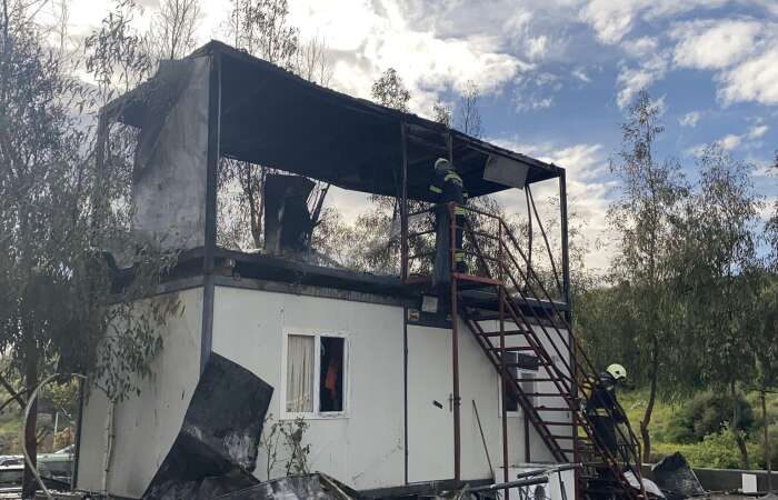 Bodrum’da Konteyner Yangını: Üst Yapı Küle Döndü