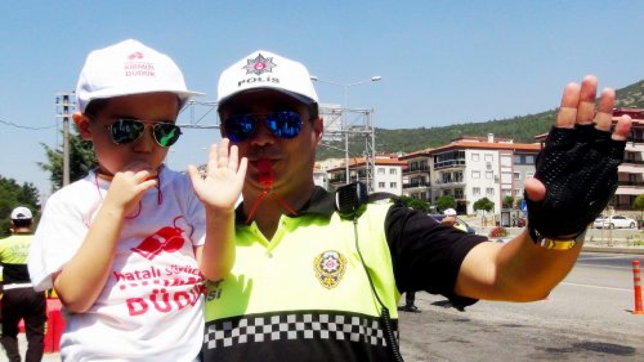 3 bin kırmızı düdük dağıtıldı