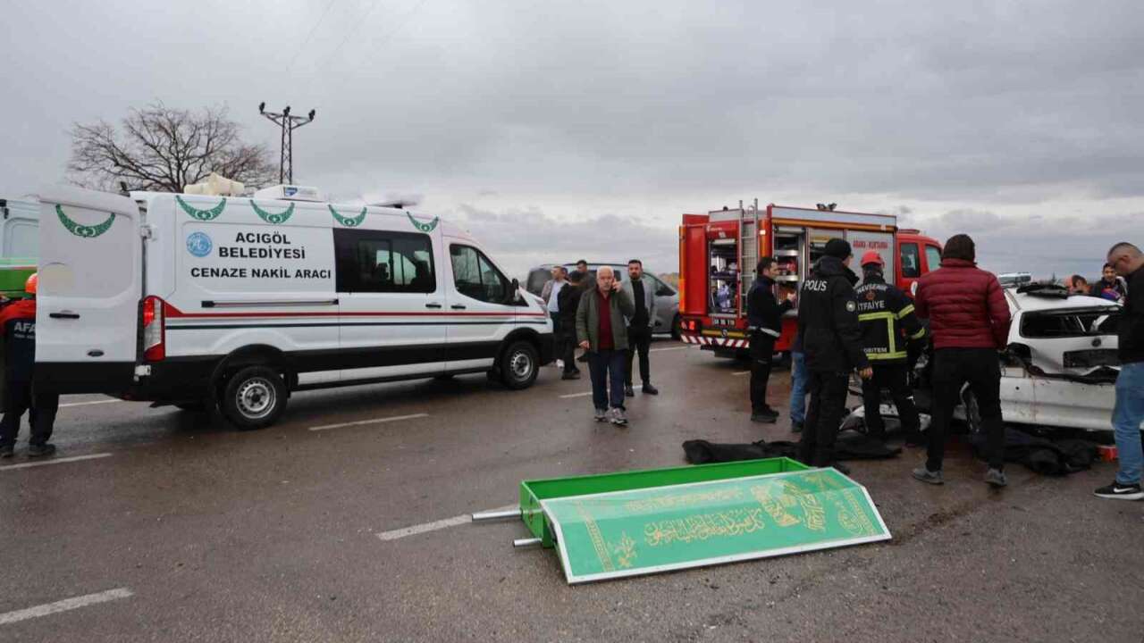 Kazada Eşi Ve 2 Çocuğunu Kaybeden Anneden Acı Haber Geldi