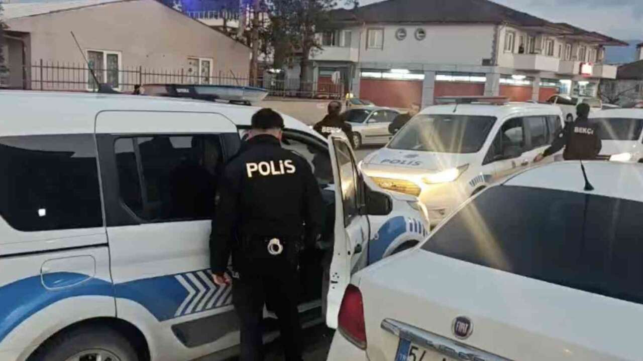 Eşinden Şiddet Gördüğünü Öne Süren Hamile Kadın, Okula Sığındı