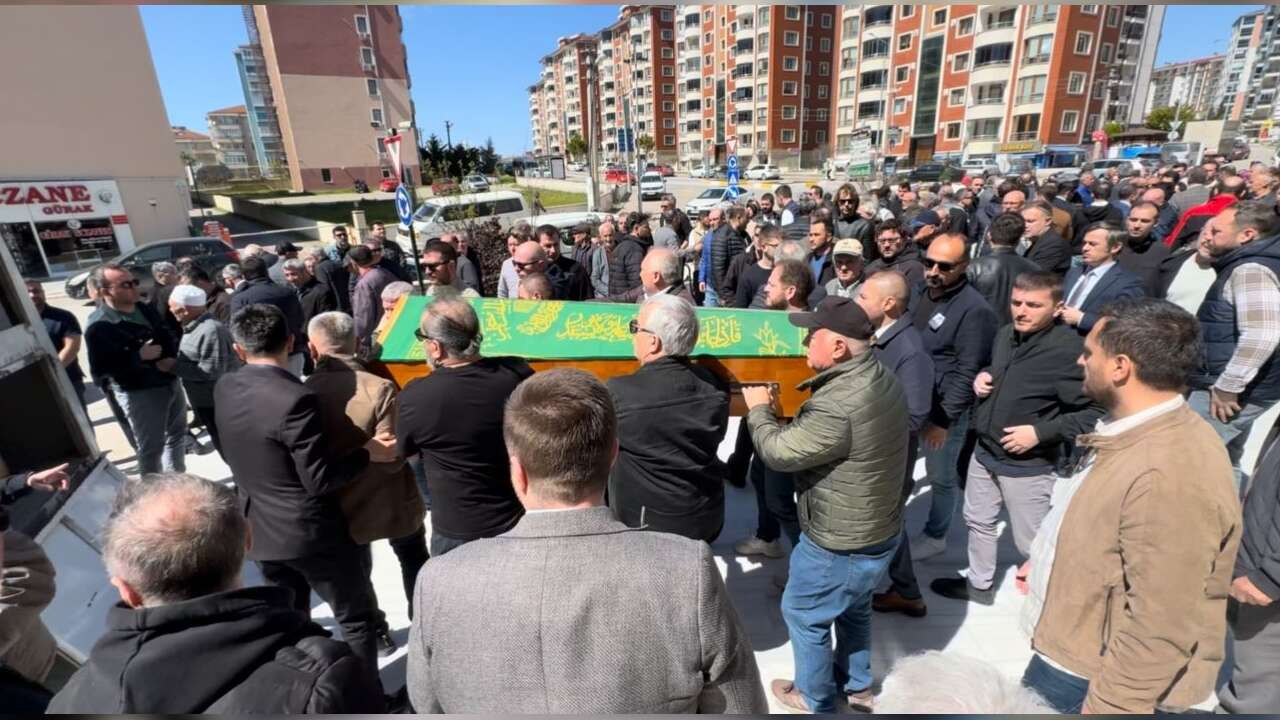 11 Yaşındaki Ateş Ender Demir, 5. Kattan Düştü: Hayatını Kaybetti