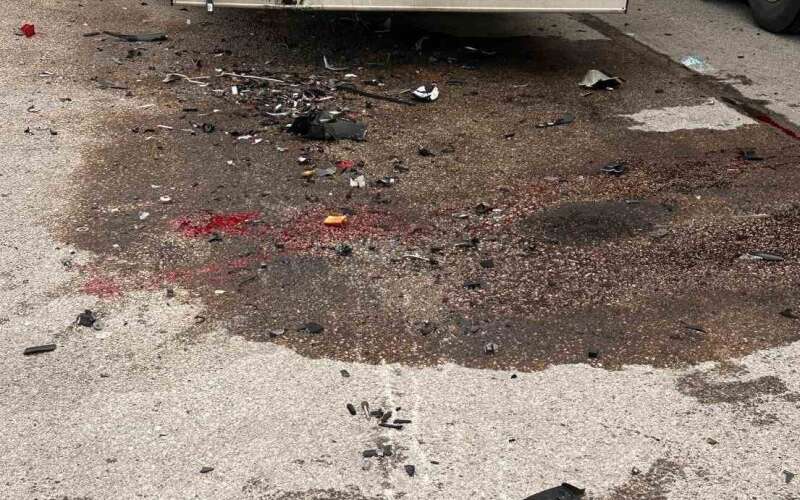 Park Halindeki Tıra Çarptı, Motosiklet Sürücüsü Hayatını Kaybetti