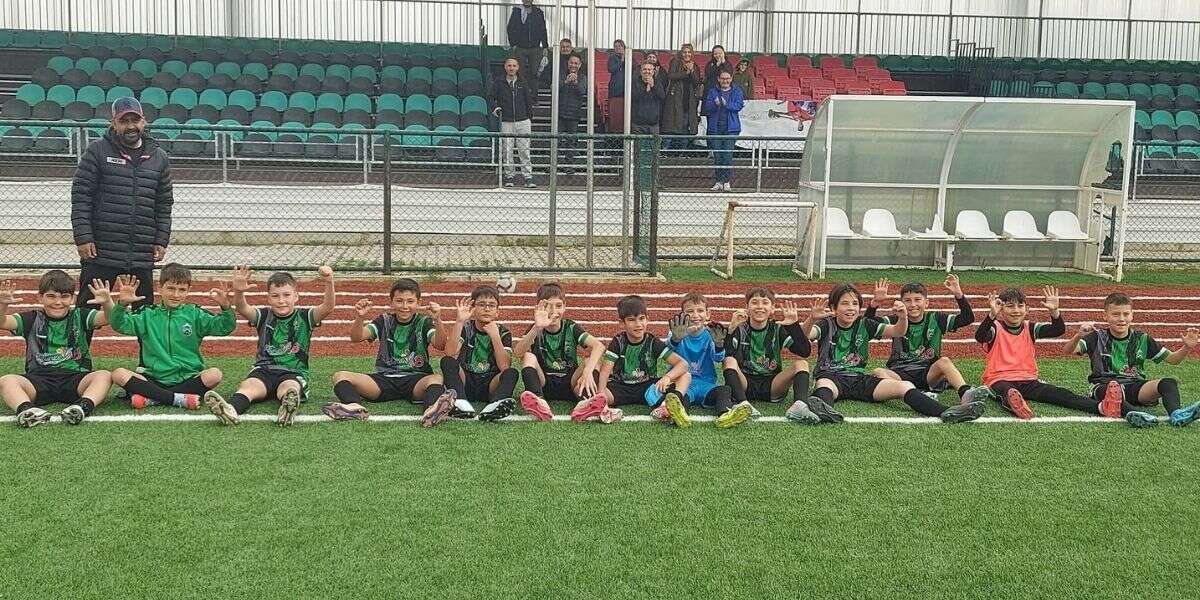 Miniklerden Büyük Skor: Yatağanspor U11 5-0 Kazandı