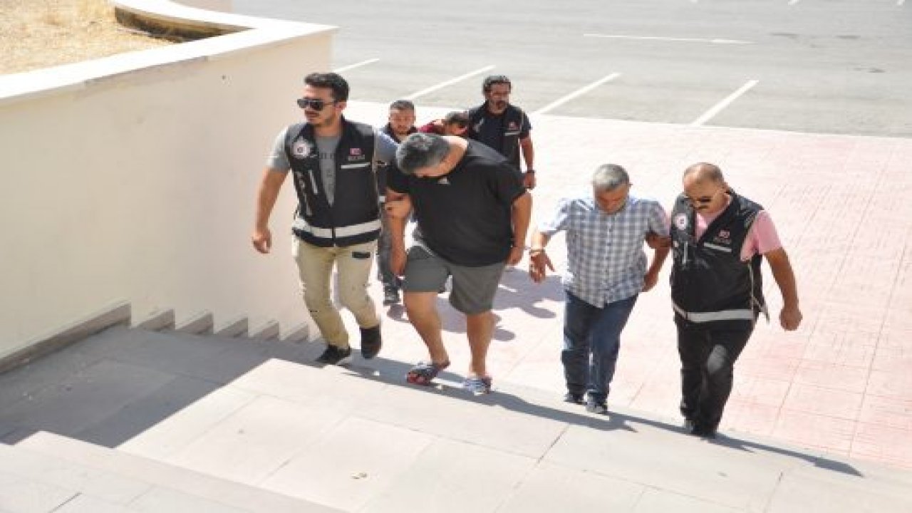 İnsan kaçakçıları suç üstü yakalandı