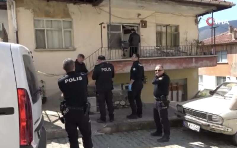 11 Yıl Sonra Aynı Evde Aynı Kader: Baba ve Oğlu Hayatını Kaybetti