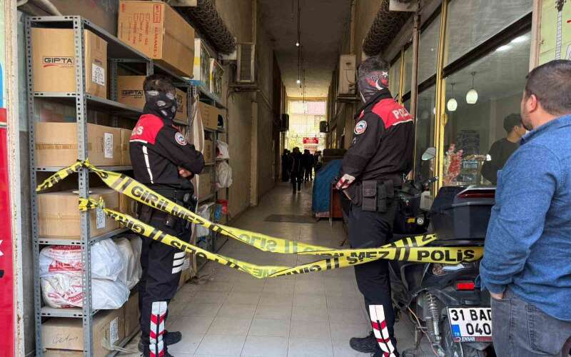 İş Yerinde Şüpheli Öl*m: 46 Yaşındaki Esnaf Hayatını Kaybetti