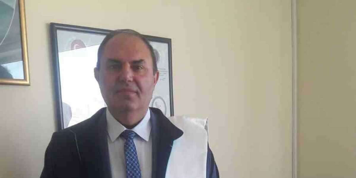 Üniversitede Daire Başkanı Makam Odasında Hayatını Kaybetti