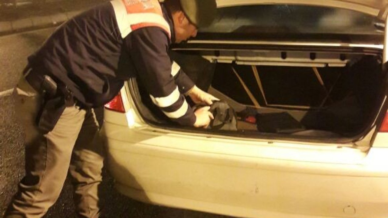 jandarma 1,5 kilogram uyuşturucu ele geçirdi