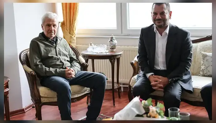 Eski Başkan Hayatını Kaybetti