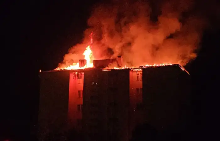 Lise Yurdunda Yangın: 46 Öğrenci Tahliye Edildi