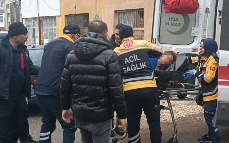 Boşanma Aşamasındaki Eşini Bıç*klayıp Eve Kilitledi