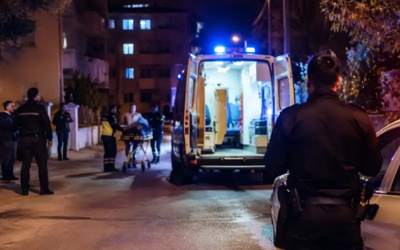 Silahını Çıkarmak İsterken Kendini Vurd*: Hayati Tehlikesi Sürüyor