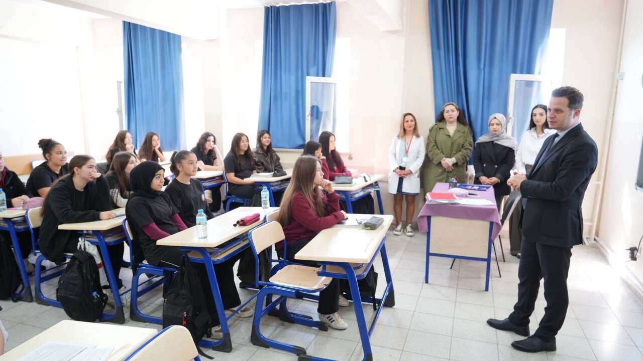 İl Müdürü Emre Çay, Şifa Hatun MTAL’de İncelemelerde Bulundu