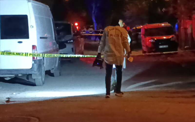 İki Aile Sokak Ortasında Sil*hla Çatıştı: 6 Yaralı