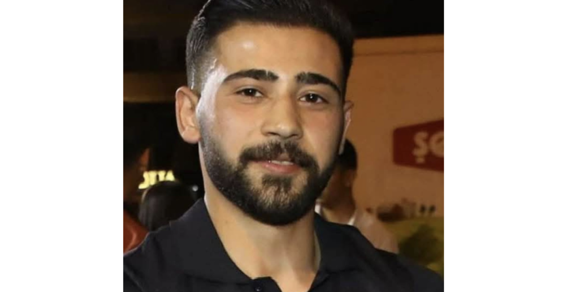 Kamyonet Şarampole Devrildi, Genç Sürücü Hayatını Kaybetti