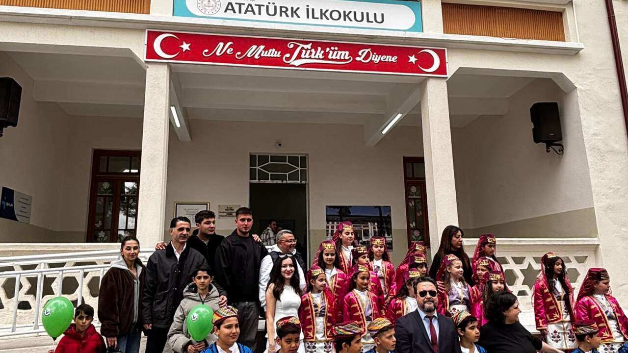 23 Nisan’da Miniklere Renkli Bayram Sürprizi