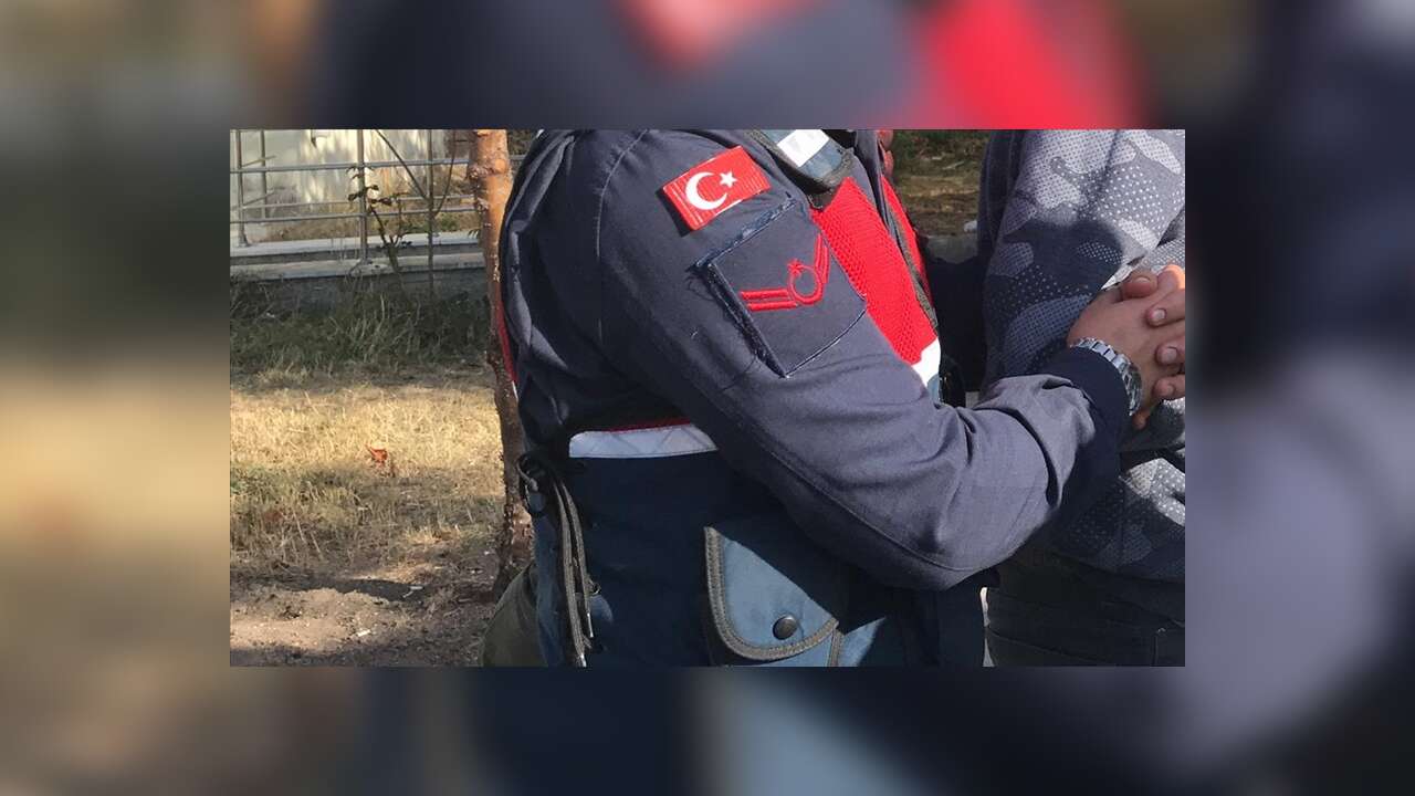 Yeşilyurt'ta Uy*şt*r*cu Operasyonu: 8 Gözaltı