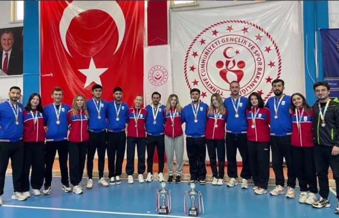 MSKÜ Hokeyde Türkiye İkinciliğini Elde Etti