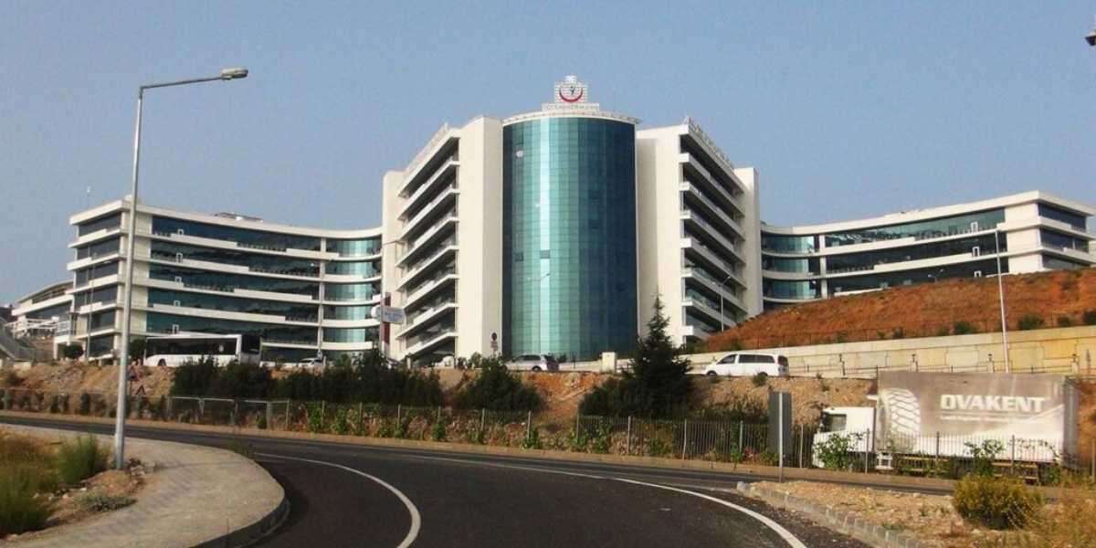 Muğla Eğitim ve Araştırma Hastanesi’nde Trafik ve Otopark Düzenlemesi Masada