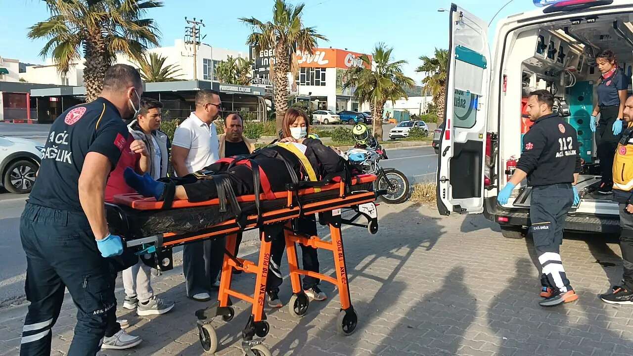 Muğla’da Manevra Kazayla Bitti, Motosikletle Otomobil Çarpıştı