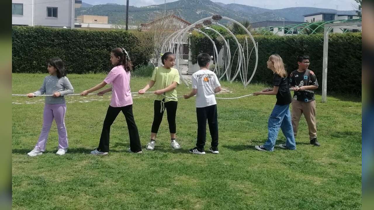 Dumlupınar İlkokulu 4/C Sınıfından Kahvaltı Etkinliği: Öğrenci ve Veliler Buluştu