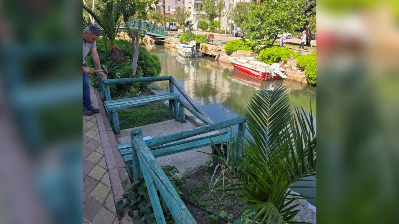 Marmaris’te Yenilenen Ahşap Korkuluklara Gece Saldırısı