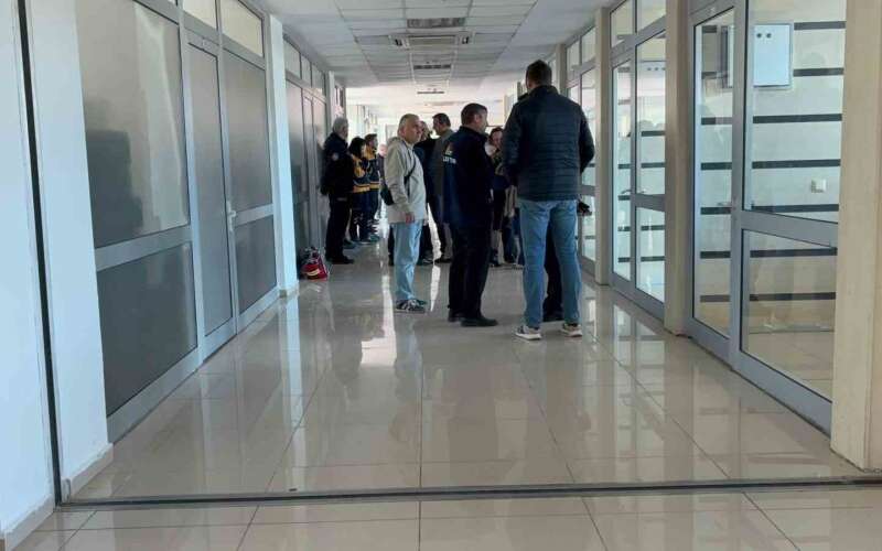 Otogarda Gizemli Öl*m: Sil*hla Vurulmuş Halde Bulundu