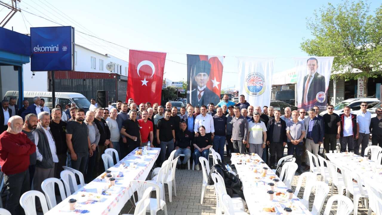 Dalaman Belediye Başkanı Durmuş'tan İddialara Yanıt: ''İşini İyi yapan Arkadaşlara Kadro Verdik''