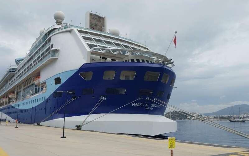 Bodrum Limanına Dev Ziyaret: Marella Discovery Demirledi