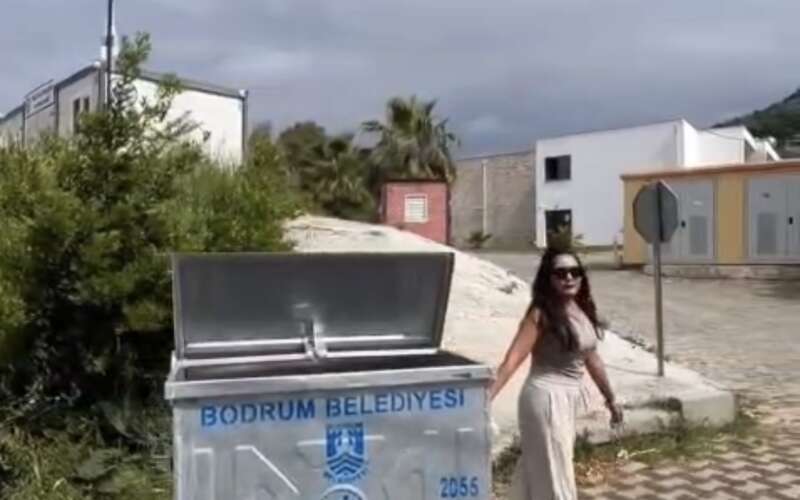 Bodrum’da Sosyal Medya Kullanıcısı “Anısı Olduğu İçin” Çöp Konteynerini Götürdü