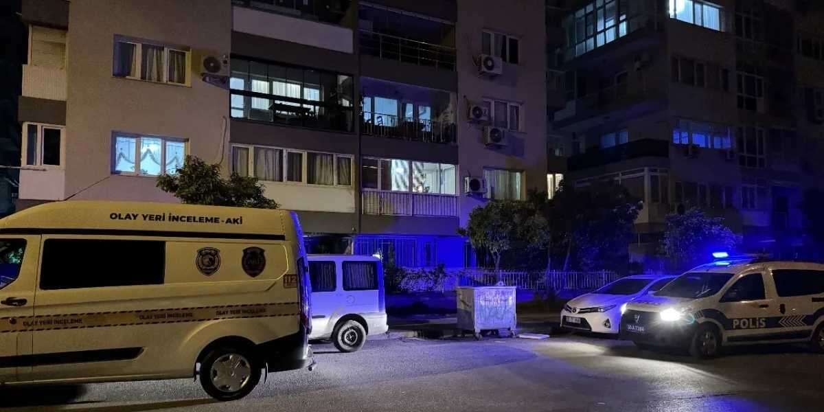 73 Yaşındaki Baba 46 Yaşındaki Oğlunu B*çaklayarak Öld*rdü