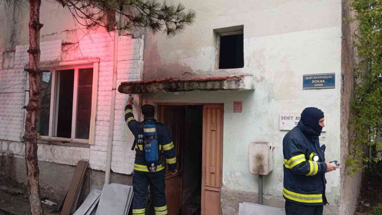 Dumandan Etkilendi, Kurtarılamadı: 98 Yaşındaki Kadın Hayatını Kaybetti
