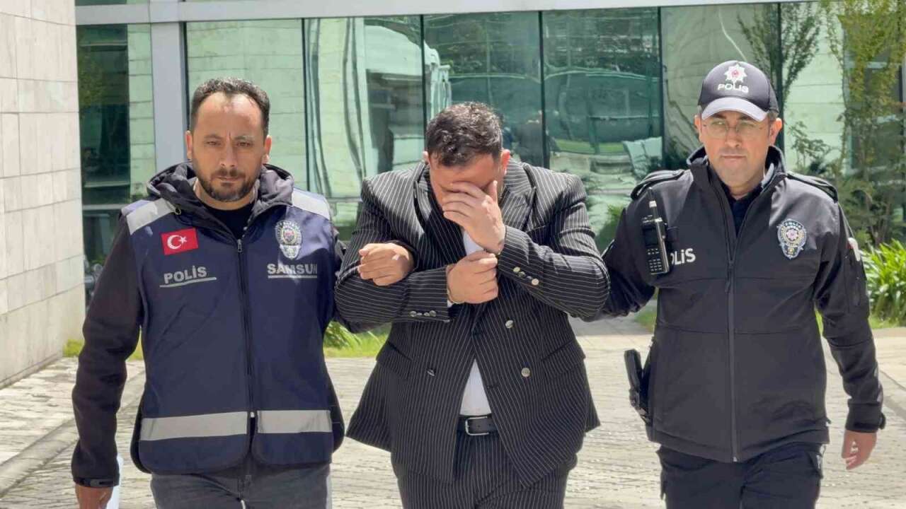 Damadın Eniştesi Düğün Salonu Yanında Tartıştığı Kişiyi Bıç*kladı