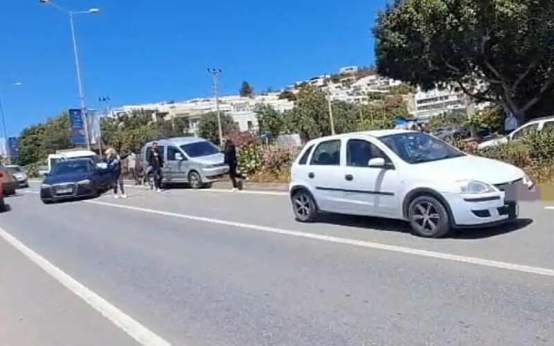 Bodrum’da Zincirleme Kaza: 3 Araç Birbirine Girdi